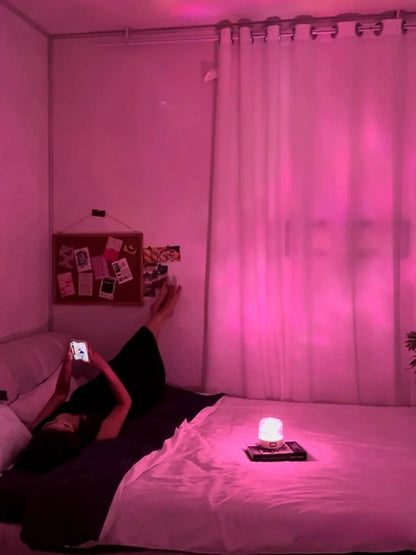 Théâtre de Lumière – Lampe d’Ambiance Intelligente 9 Modes avec Haut-Parleur Stéréo Bluetooth, Effet Aurore Boréale et Réveil Lumineux